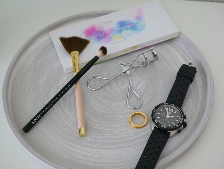 Budget-Friendly Tips for Shopping School Accessories Online